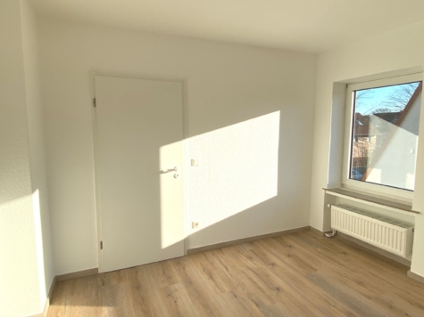 Renovierte, gemütliche 3-Zimmer-Wohnung mit EBK im Zentrum von Billerbeck - Arbeitszimmer (85340)