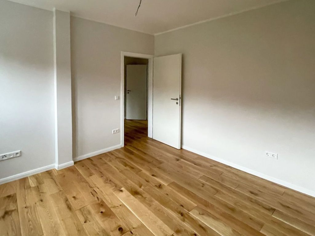 Wohnen am Rosenplatz: kleine 3-Zimmer-Wohnung mit EBK, OHNE Balkon - Photo 1