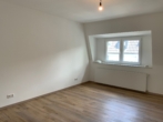 20250606_115400944_iOS - Komplett renoviert! Sehr schöne 4-Zimmer-Wohnung inkl. Einbauküche, Balkon, Keller im X-Viertel