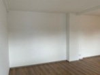 20250606_115047731_iOS - Komplett renoviert! Sehr schöne 4-Zimmer-Wohnung inkl. Einbauküche, Balkon, Keller im X-Viertel