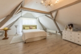 Schlafzimmer - Ein Haus zum Verlieben – Stil, Substanz und Charme in ruhiger Bestlage von Lengerich!