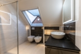 Badezimmer - Familienfreundliches Wohnen in Senden – Modernisierte Doppelhaushälfte mit vielen Extras