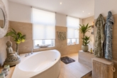 Badezimmer - Historischer Charme & moderne Weite – Vielseitig wohnen und repräsentativ arbeiten!