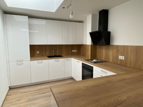 Kernsanierte 5-Zimmer-Wohnung mit EBK ohne Balkon in der Scharnhorststraße!, 48151 Münster, Apartment