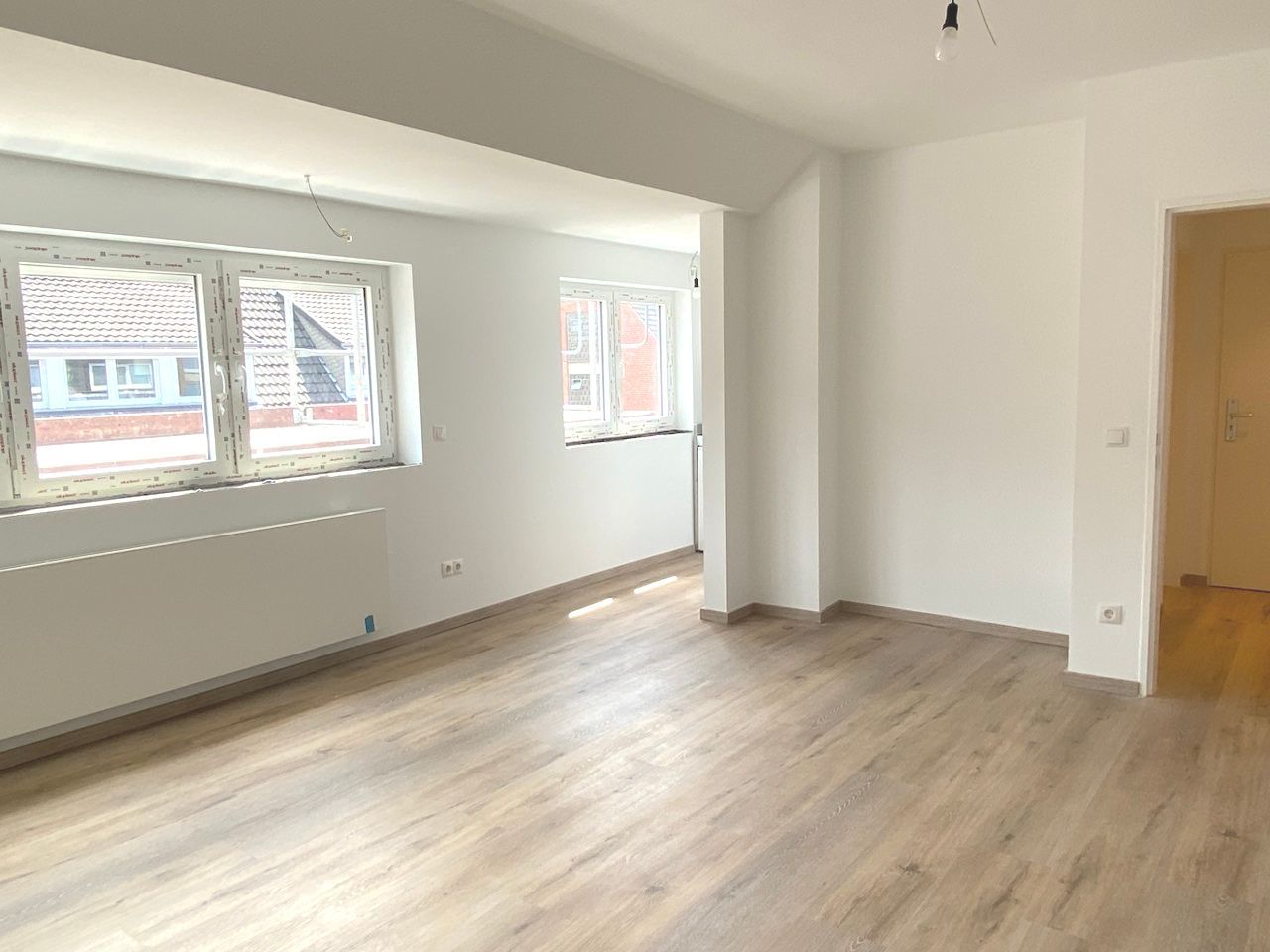 NUR für 1 Person: Modernes 1-Raum-Appartement mit EBK in der Schmale Straße! - Foto 1