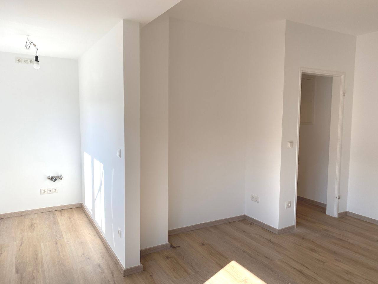 NUR für 1 Person: Modernes 1-Raum-Appartement mit EBK in der Schmale Straße! - Foto 4