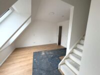 Esszimmer/ZugangAbstellraum