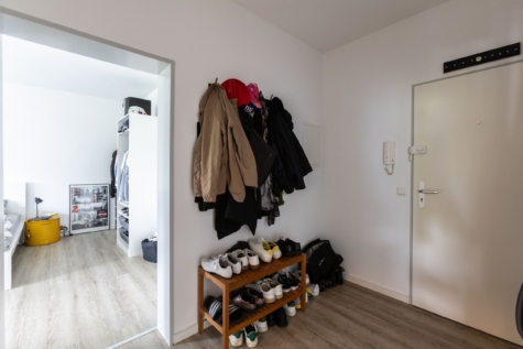Stilvoller Wohntraum im beliebten Geistviertel mit Balkon in direkter Nähe zum Aasee! - Eingangsbereich mit Garderobe (90231)