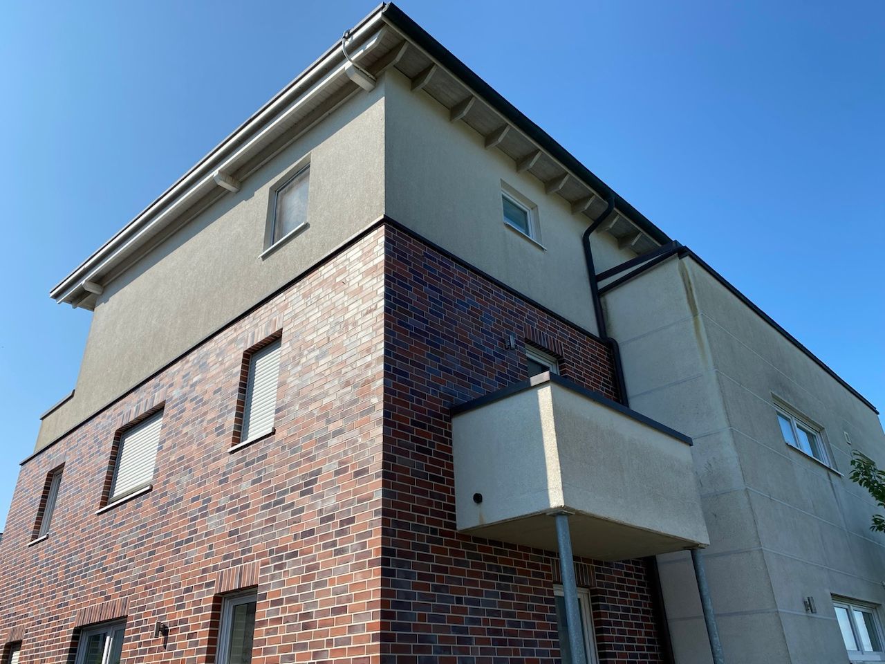 Single-Wohnung (nur für 1 Person) mit kleinem Balkon! - Foto 2