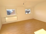 Raum 1 - Renovierte 3-Zimmer-Dachgeschosswohnung OHNE Balkon am Bremer Platz!