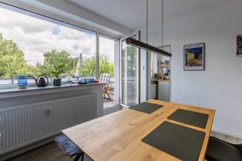 Stilvoller Wohntraum im beliebten Geistviertel mit Balkon in direkter Nähe zum Aasee! - Helles Esszimmer mit Balkon (86285)