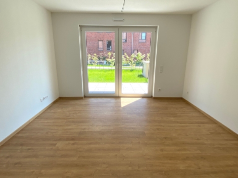 Helle, freundliche 2-Zimmer-Erdgeschosswohnung mit Terrasse und Garten! - Foto 2