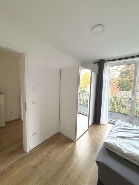 Schöne 2-Zimmer-Wohnung mit 2 Balkone, Keller, TG-SP in MS-Gievenbeck - Schlafen / Zugang Balkon 2 (95249)