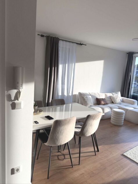 Schöne 2-Zimmer-Wohnung mit 2 Balkone, Keller, TG-SP in MS-Gievenbeck - Essen / Wohnen (95233)