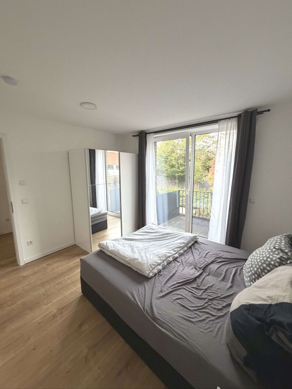 Schlafzimmer / Balkon 2