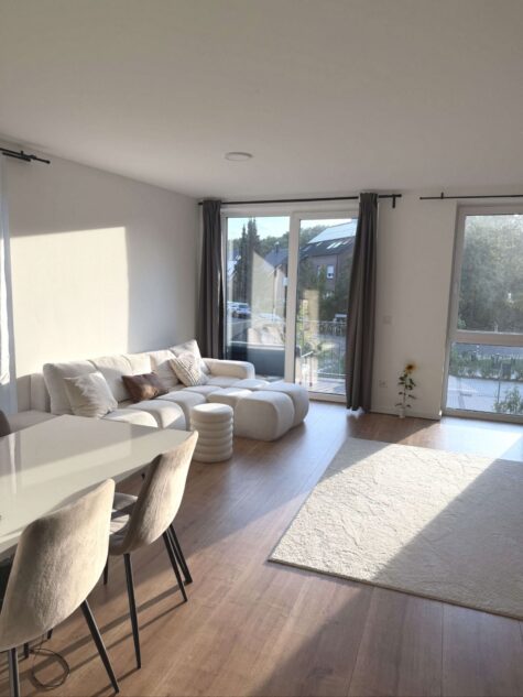 Schöne 2-Zimmer-Wohnung mit 2 Balkone, Keller, TG-SP in MS-Gievenbeck - Essen / Wohnen (95230)