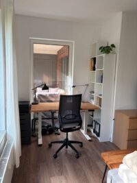 Arbeitsplatz im Schlafzimmer
