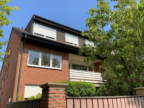*Komplett Saniert* 2-Zimmer-Wohnung inkl. Einbauküche, Abstellraum, Balkon in MS-Gremmendorf - Hausansicht Rückseite (91124)